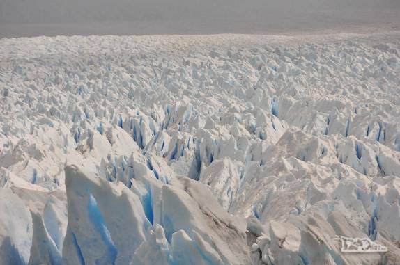 O labirinto de torres de gelo do glaciar Perito Moreno, no parque Nacional Los Glaciares, região de El Calafate, no sul da Argentina